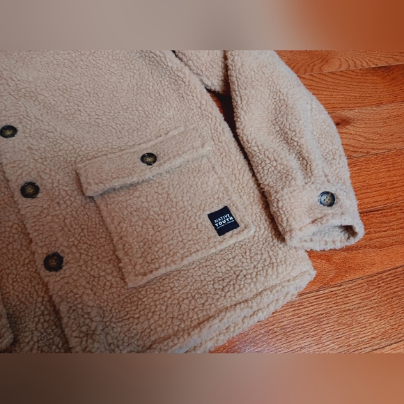 Native Youth Collar Button Down Teddy Bear Jacket - Picture 6 of 7